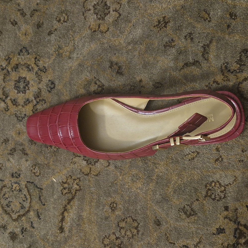 Michael Kors Burgundy Croc-Embossed Heels - Picture 3 of 7